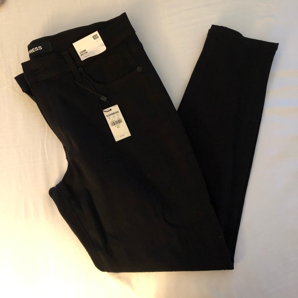 NWT Express Black Midrise Jeggings